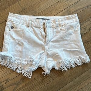White jean shorts- frayed bottom